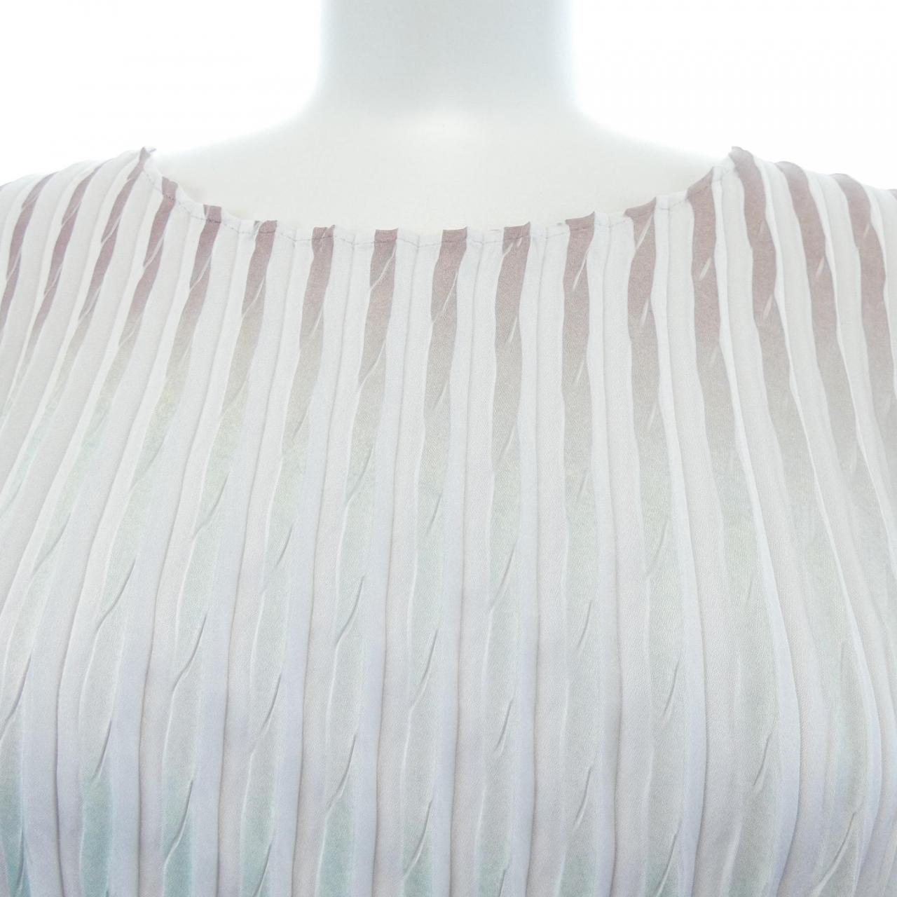 イッセイミヤケ ISSEY MIYAKE IM41FJ629 Tシャツ