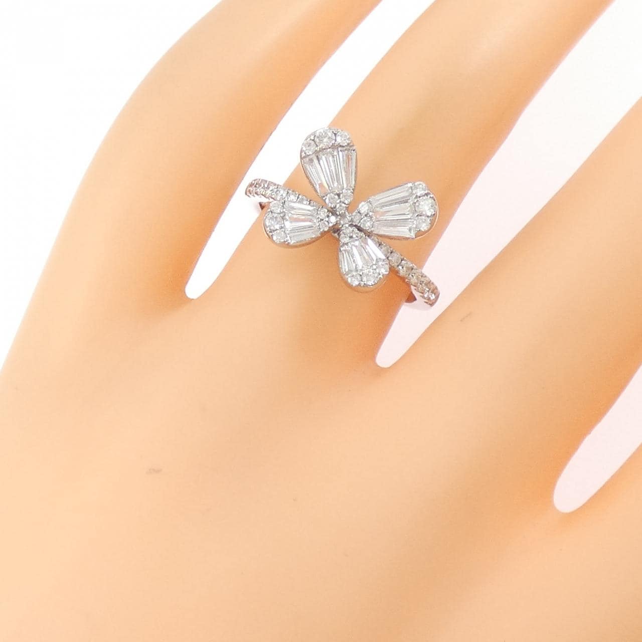 K18WG ダイヤモンド リング 0.69CT