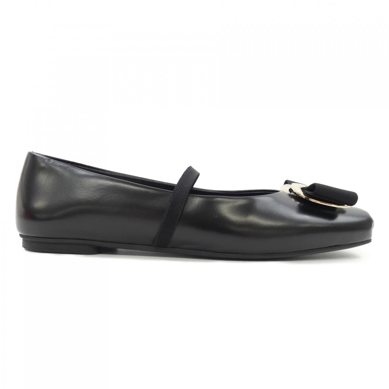 フェラガモ FERRAGAMO フラットシューズ