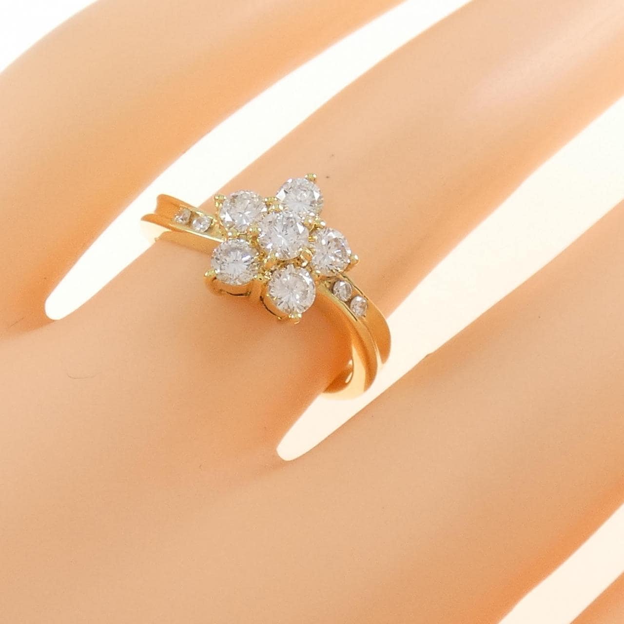 K18YG フラワー ダイヤモンド リング 0.66CT