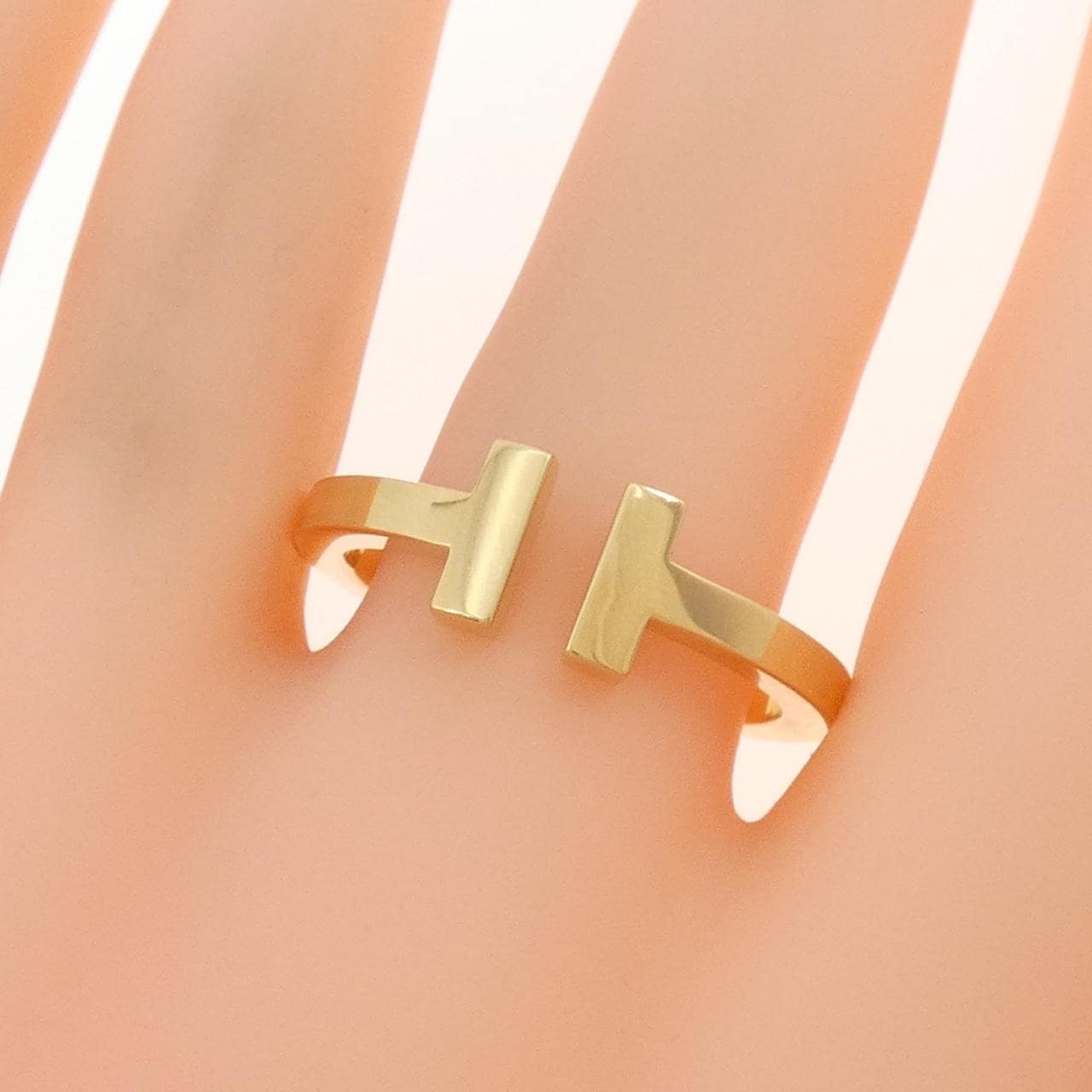 ティファニー Tスクエア リング