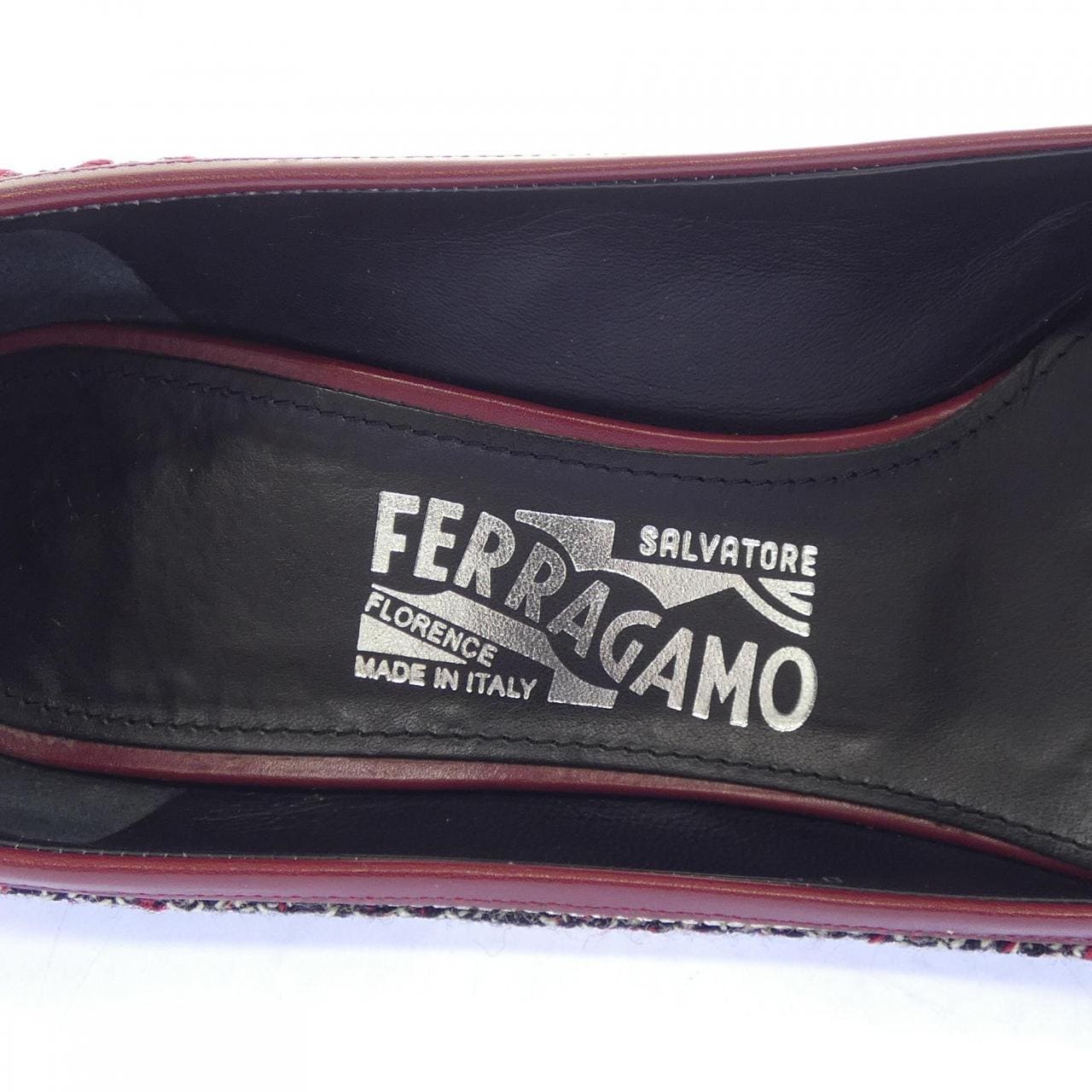 サルヴァトーレフェラガモ SALVATORE FERRAGAMO DG76073 パンプス