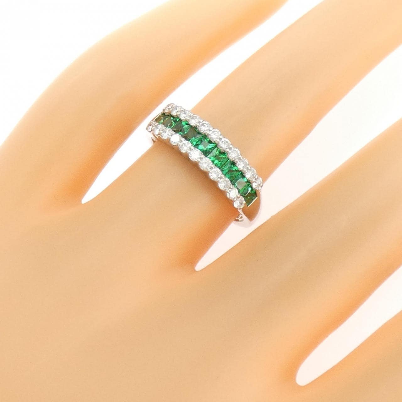 PT900 エメラルド リング 0.46CT