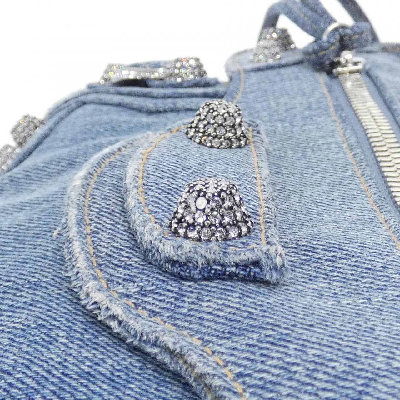 バレンシアガ ル カゴール 771640 2109U ショルダーバッグ