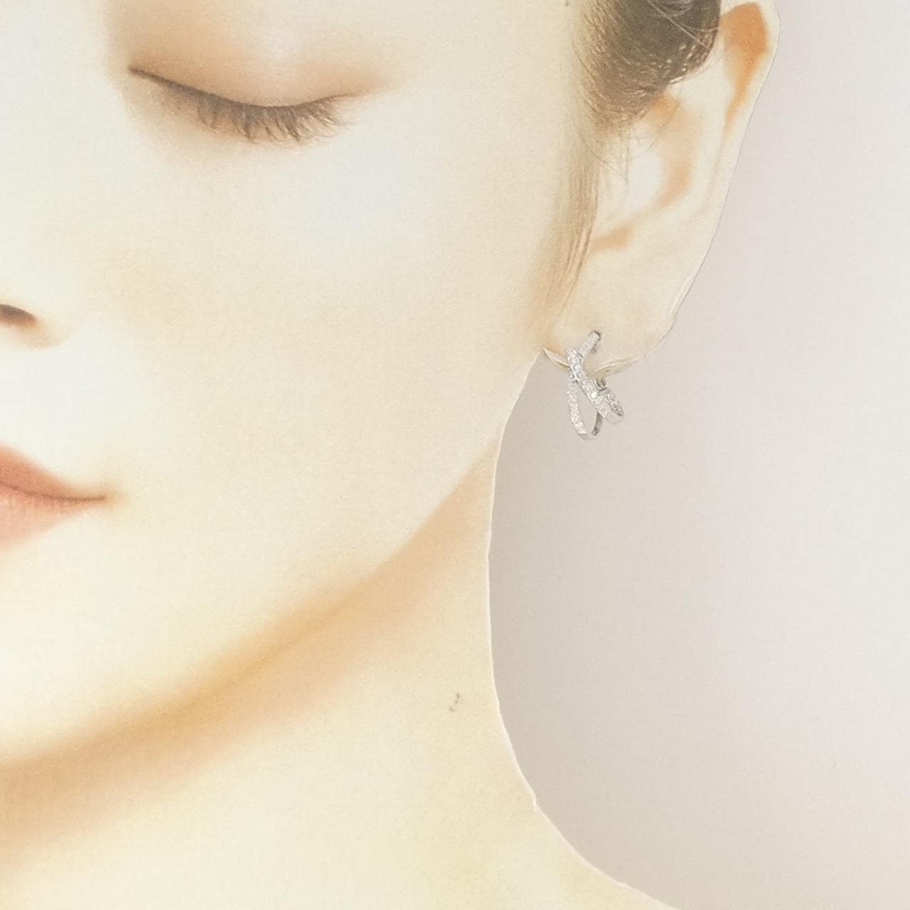 K18WG ダイヤモンド ピアス 0.15CT 片耳