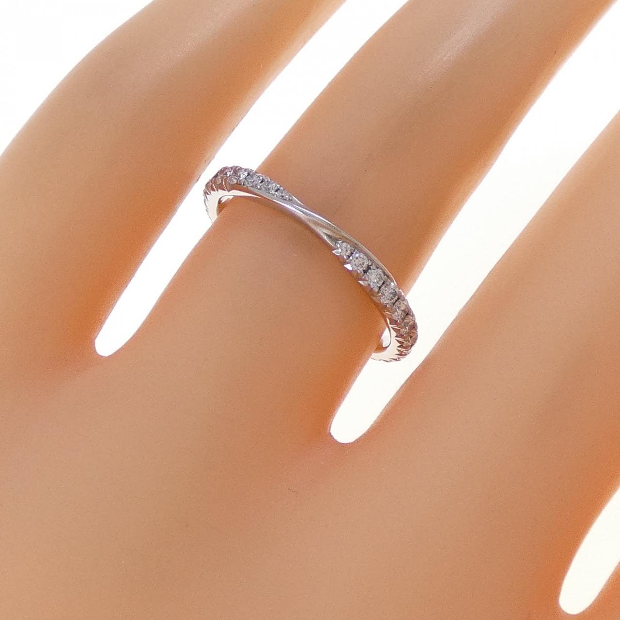 ハリーウィンストン ブリリアント ラブ リング