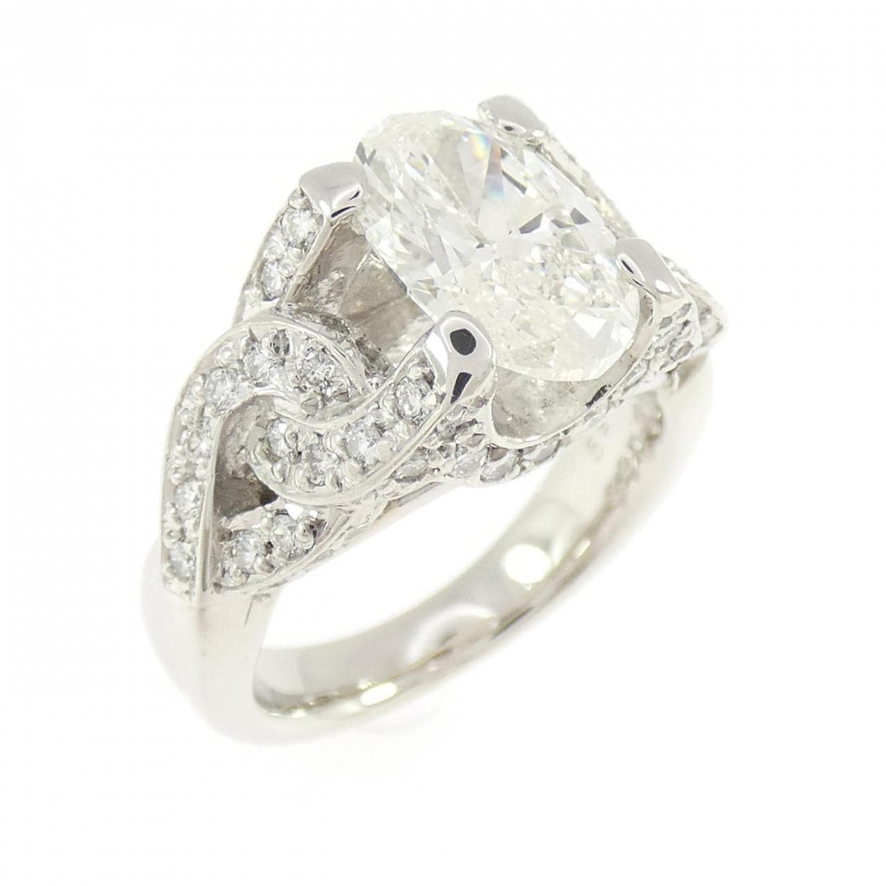 PT900 ダイヤモンド リング 2.044CT I I1 オーバルカット