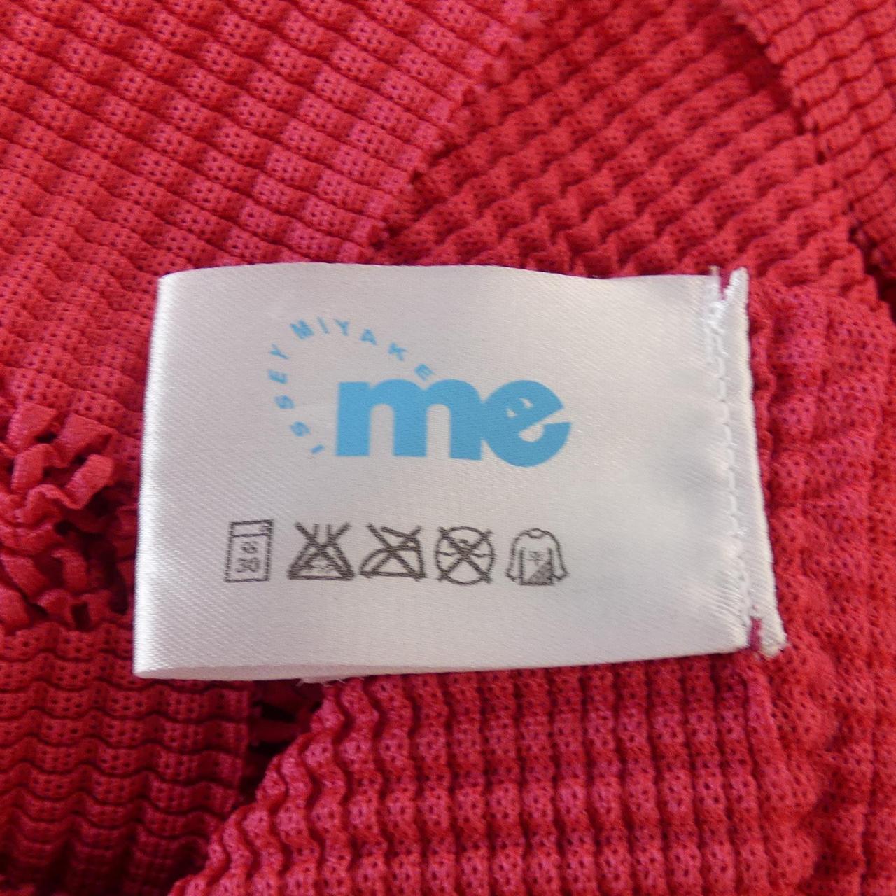 ミーイッセイミヤケ me ISSEY MIYAKE トップス