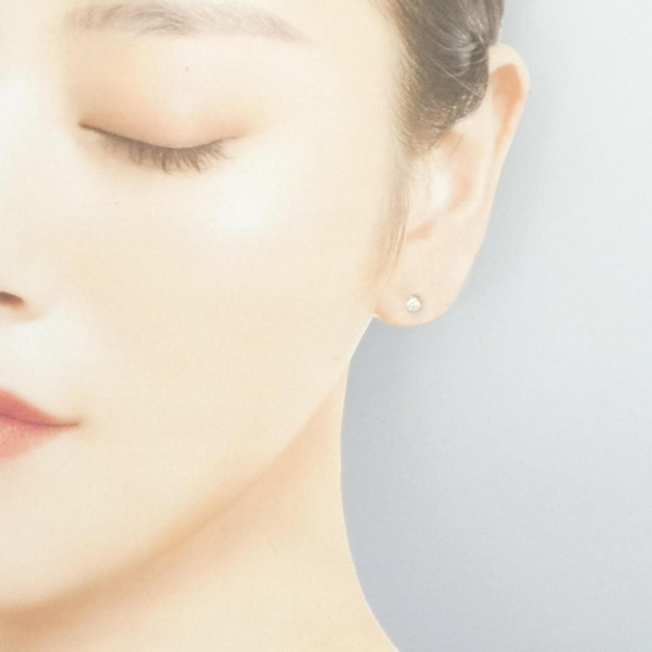 K18WG ダイヤモンド ピアス 0.09CT 片耳