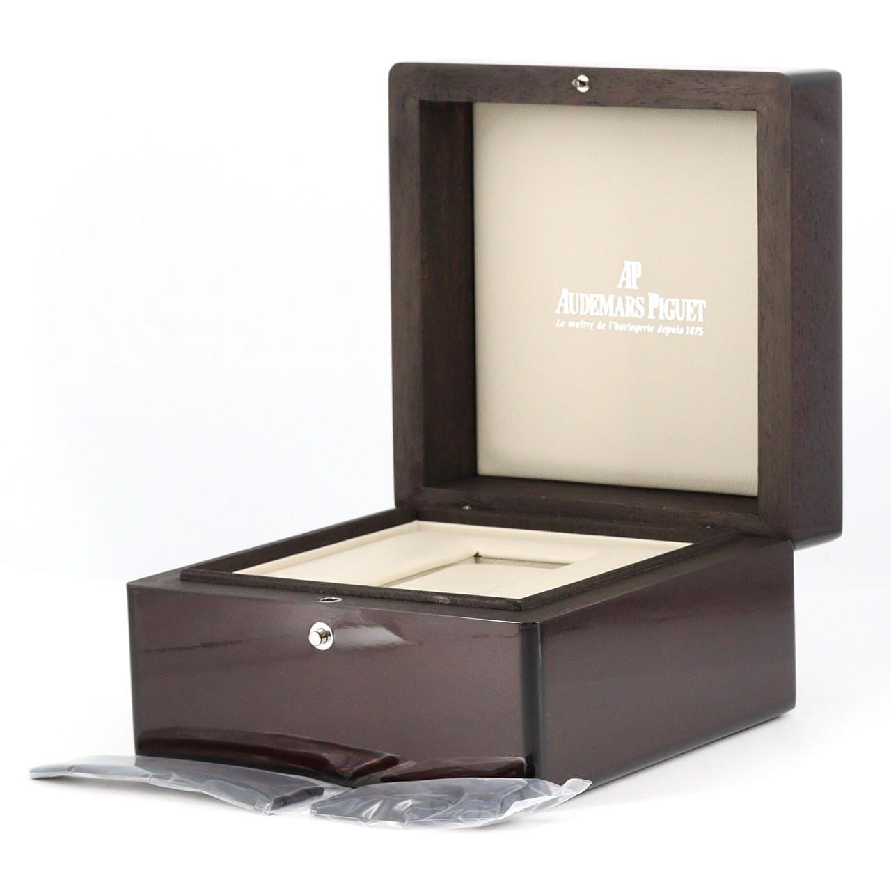 オーデマ･ピゲ ロイヤルオークオフショア 26067BC.ZZ.D002CR.01 WG 自動巻