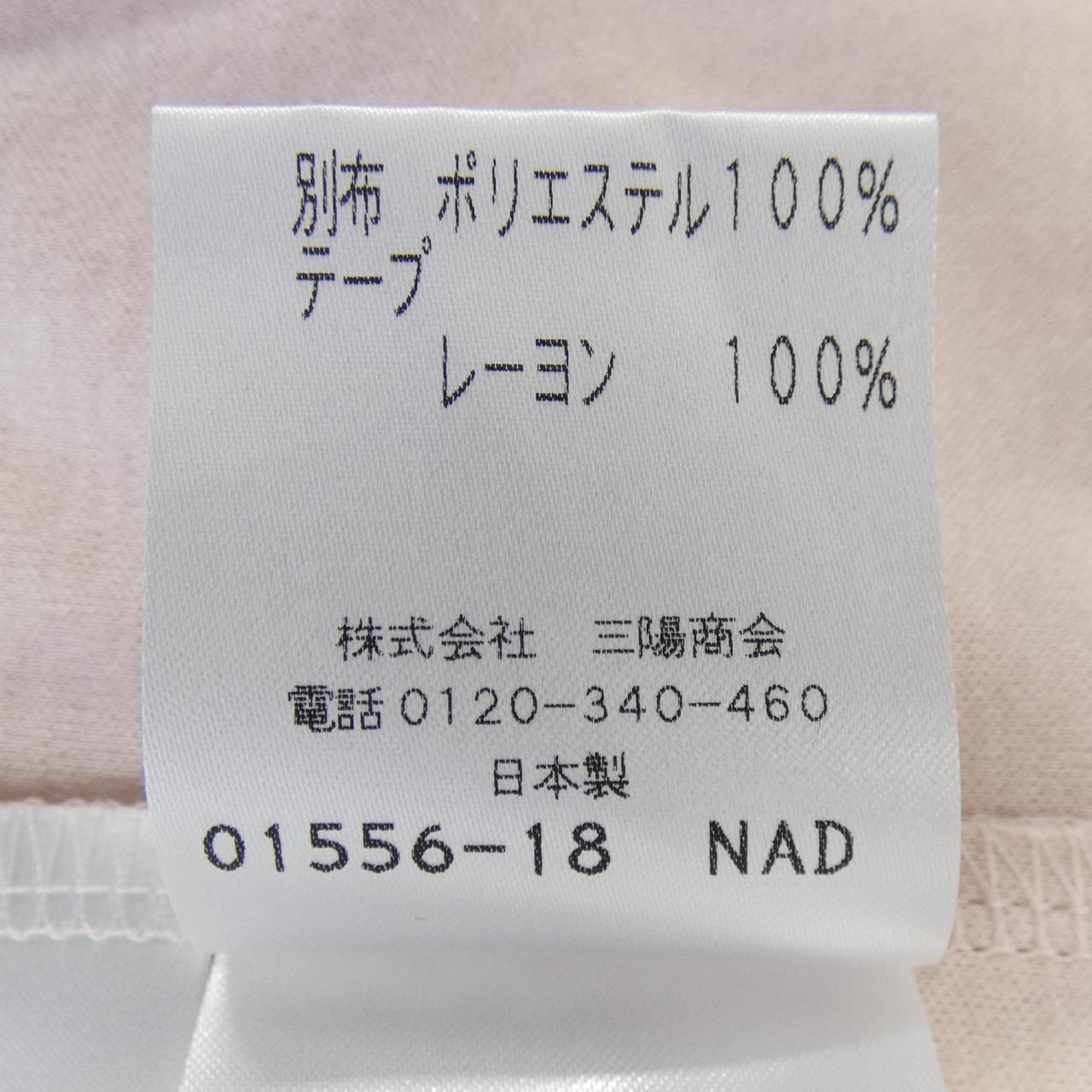 トゥービーシック TO BE CHIC トップス