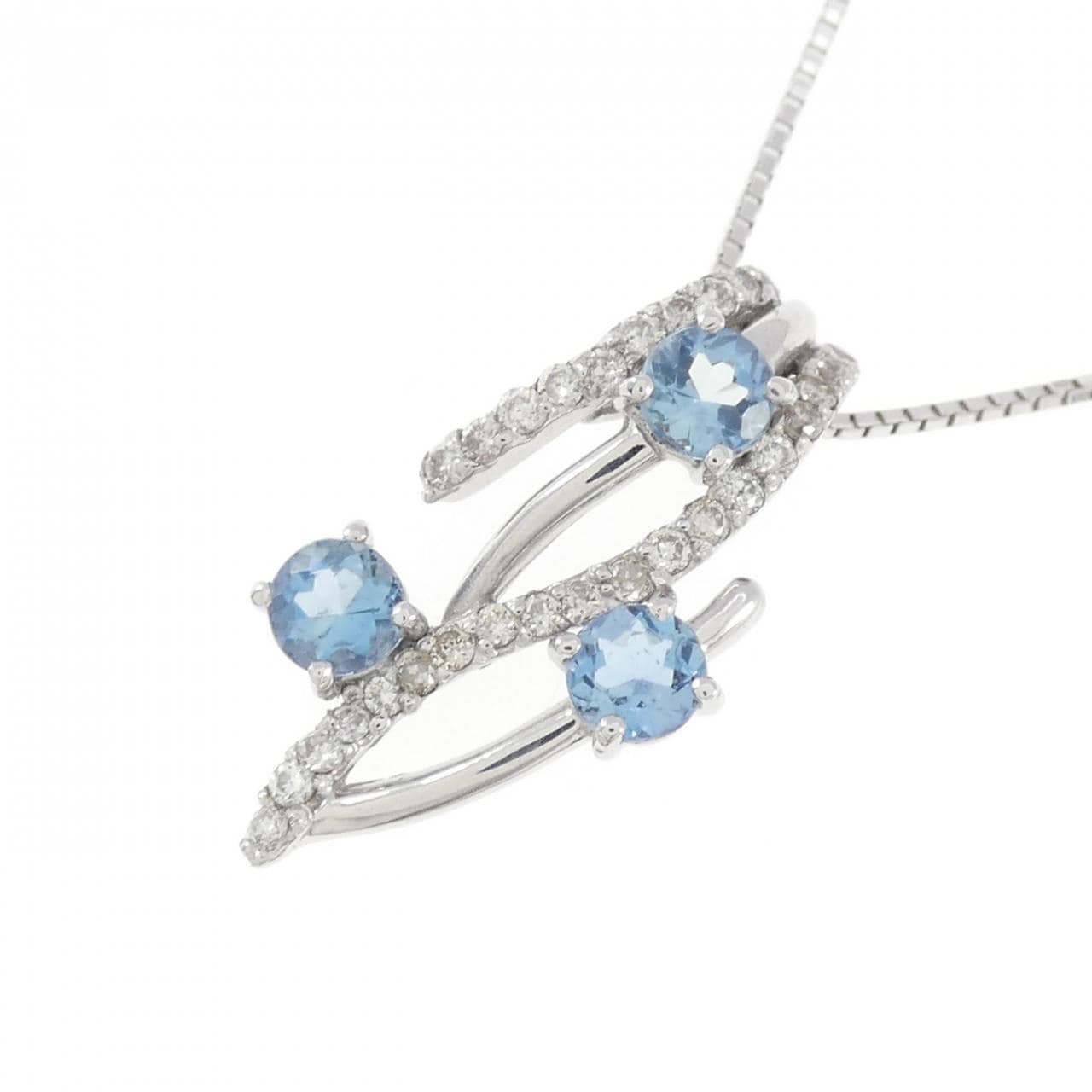 K18WG Aquamarine necklace 0.48CT