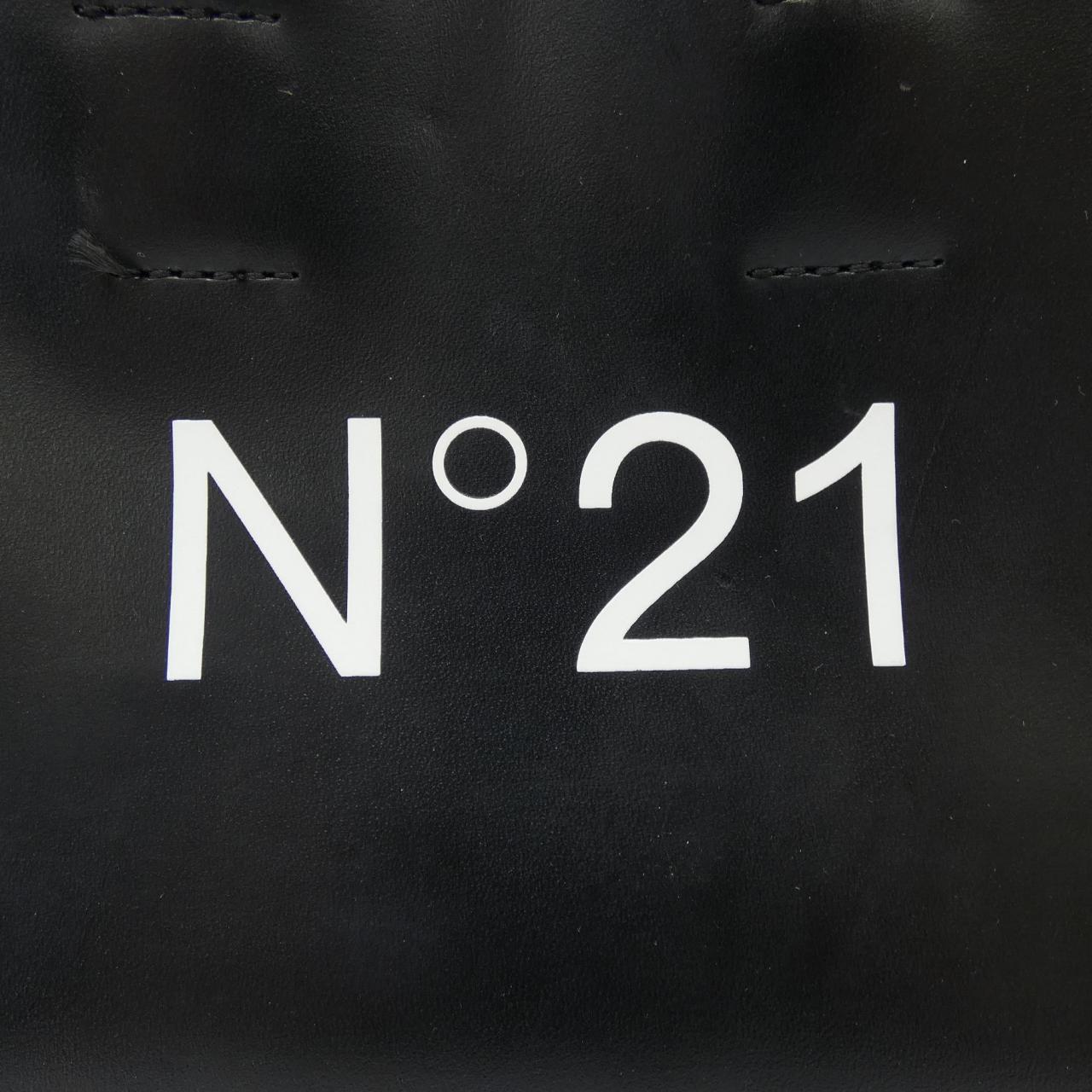 ヌメロヴェントゥーノ N°21 BAG