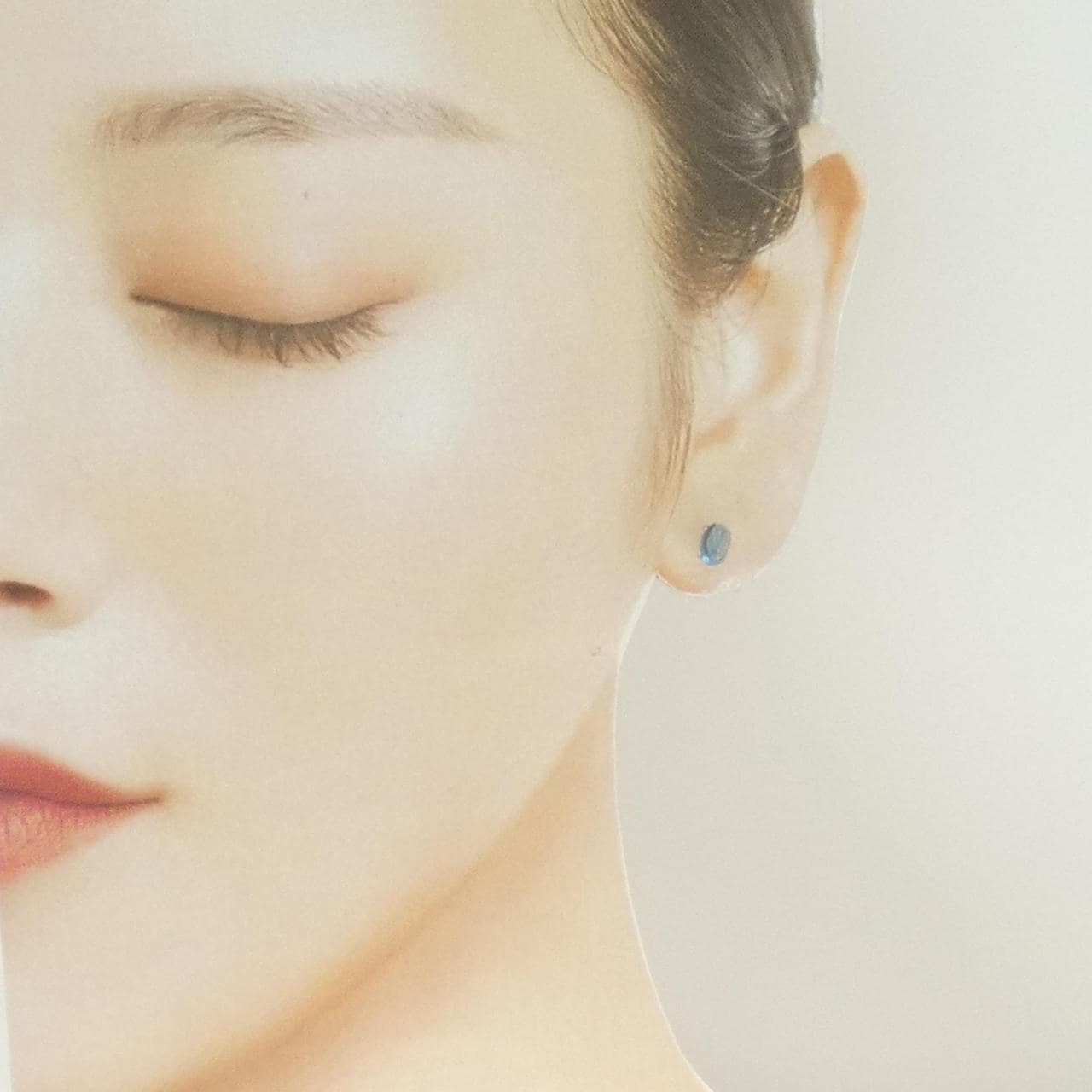 【新品】K18YG ブルートパーズ ピアス