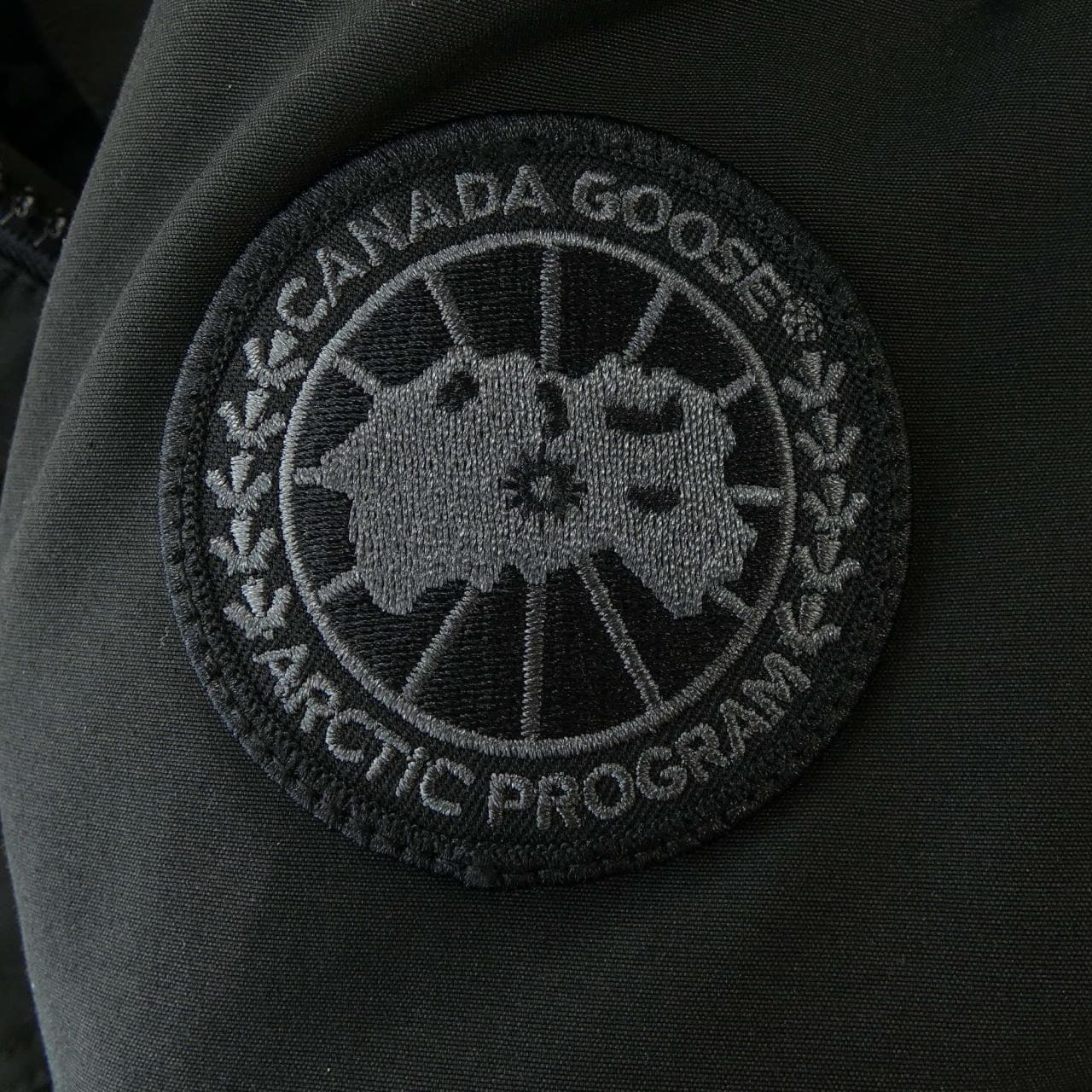 カナダグース CANADA GOOSE ダウンジャケット