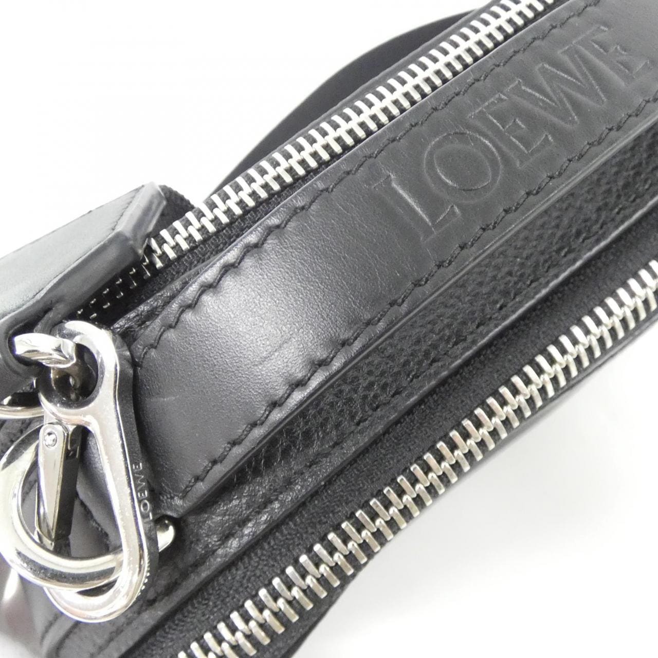 ロエベ カメラ クロス ボディ ミニ C660R41X02 バッグ