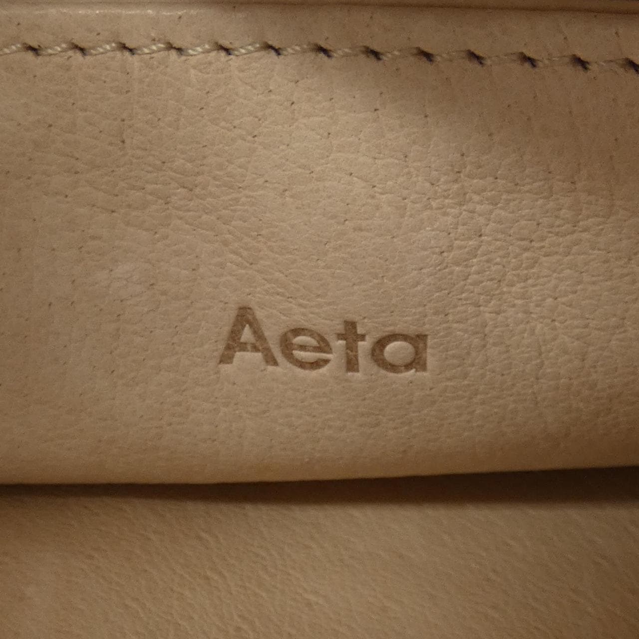 AETA ROUND ONE SHOULDER BAG