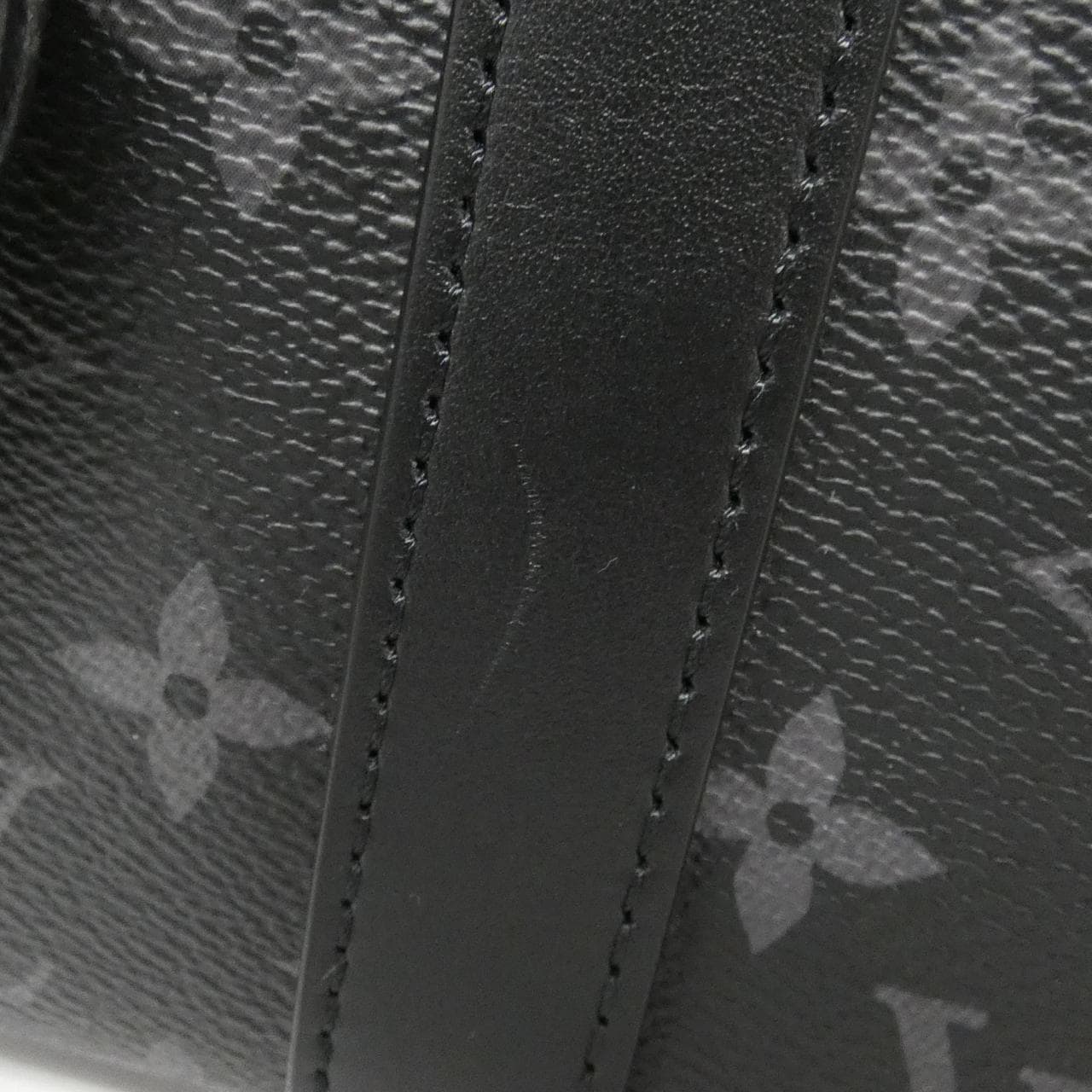 LOUIS VUITTON Monogram Eclipse Reverse Keepall Bandouliere 25 厘米 M46271 波士顿包