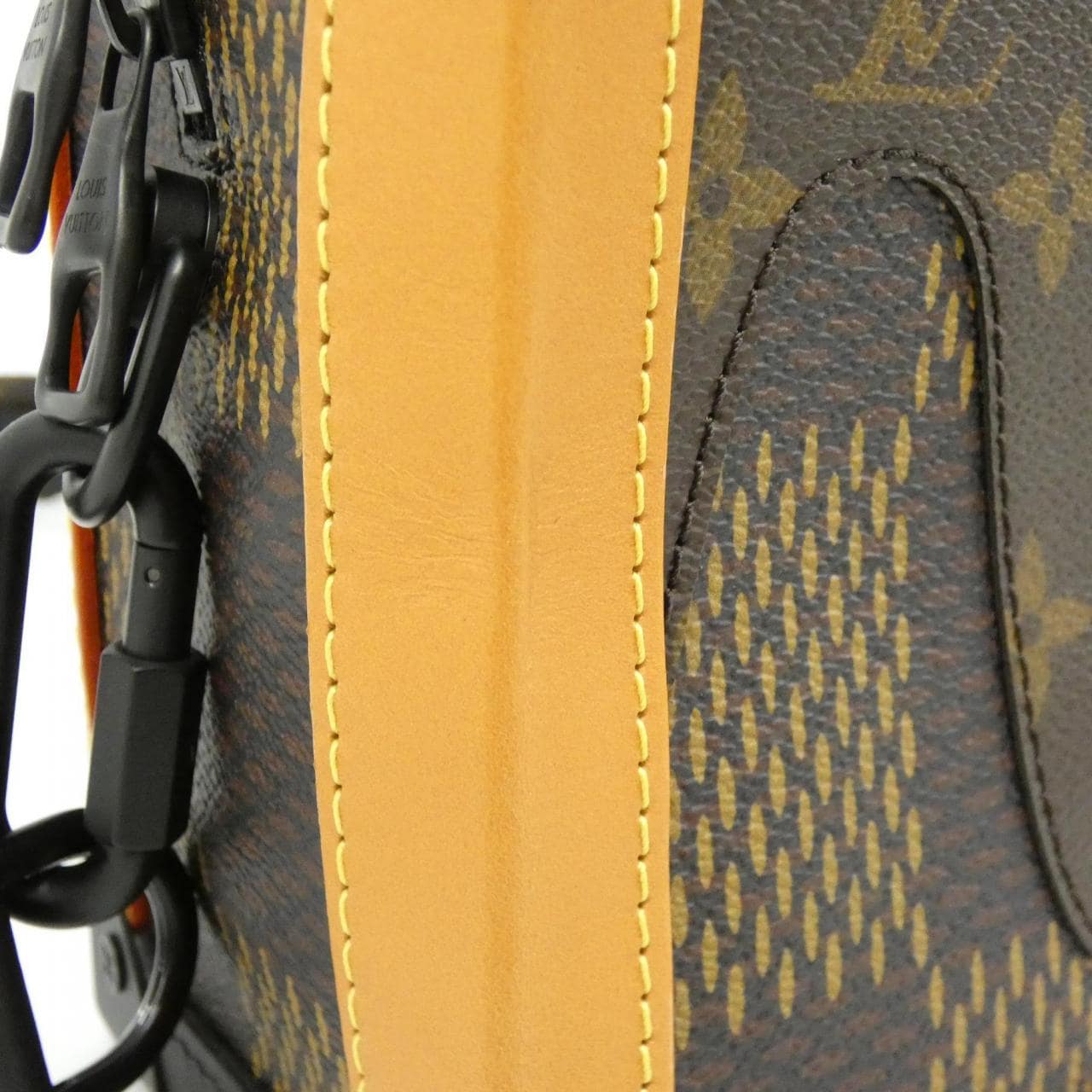 ルイヴィトン ダミエ ジャイアント(LVスクエアード) ソフトトランク N40381 ショルダーバッグ