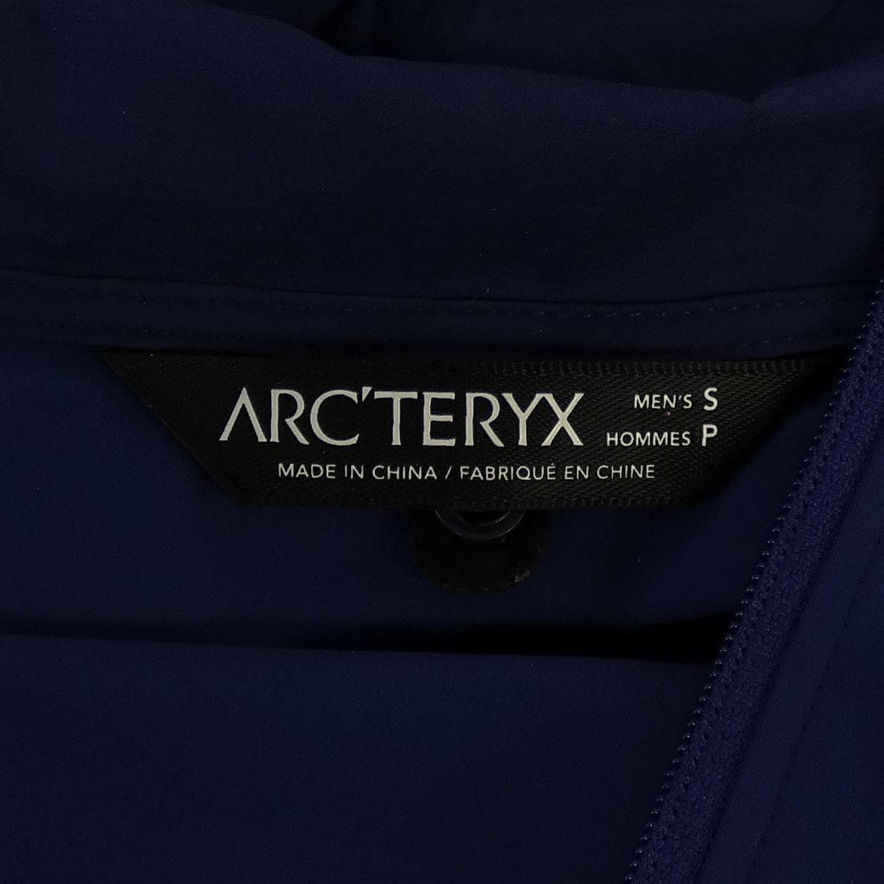 アークテリクス ARC'TERYX 15531 パーカー