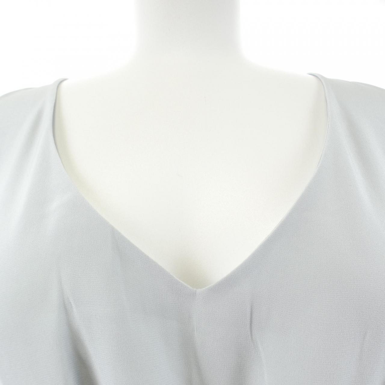 エンポリオアルマーニ EMPORIO ARMANI ワンピース