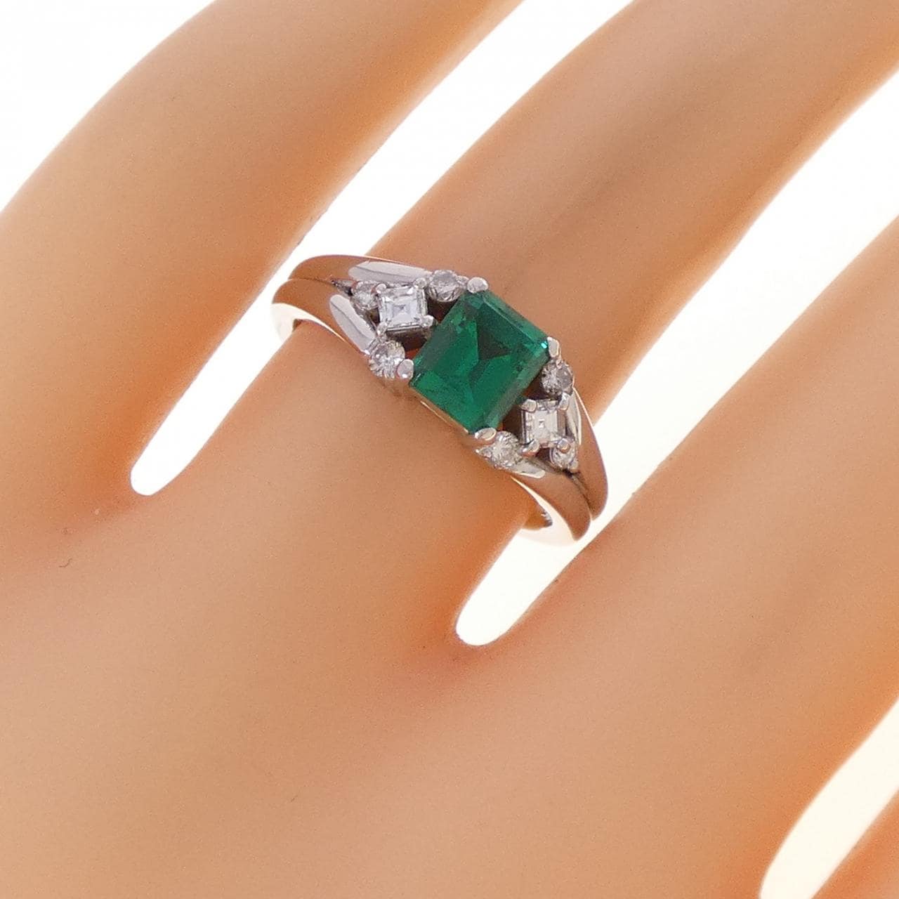 クレサンベール 合成エメラルド リング 0.63CT