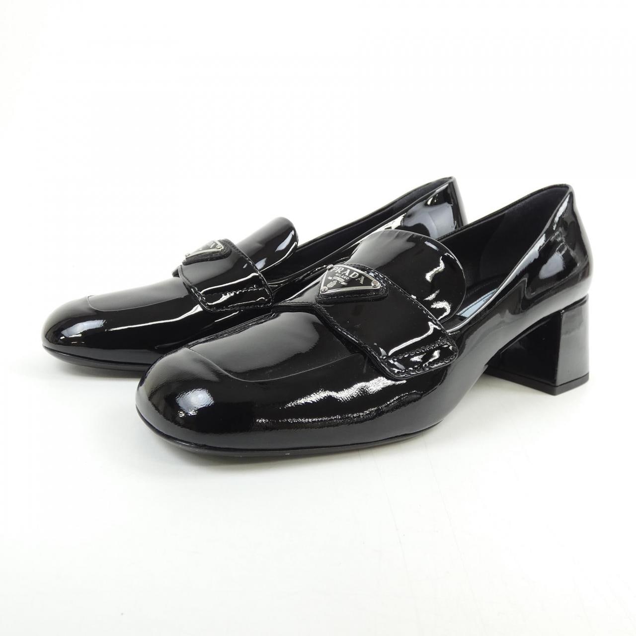 プラダ PRADA パテントレザーローファー トライアングルロゴ 1D763M シューズ
