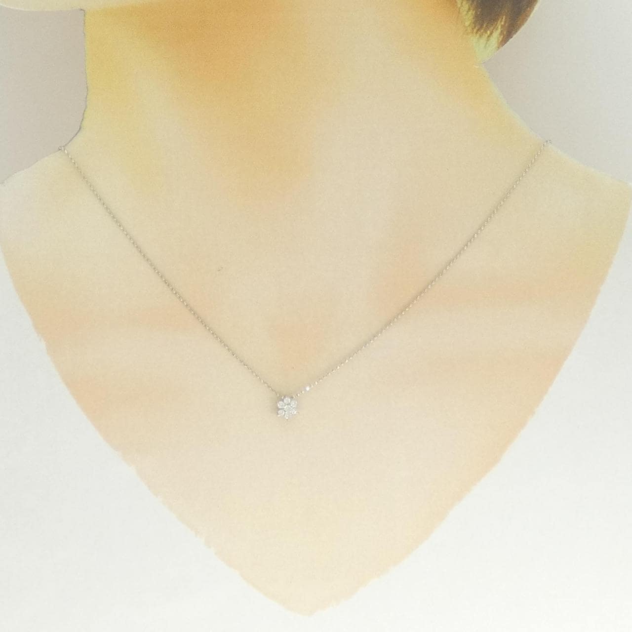 PT900/PT850 フラワー ダイヤモンド ネックレス 0.13CT
