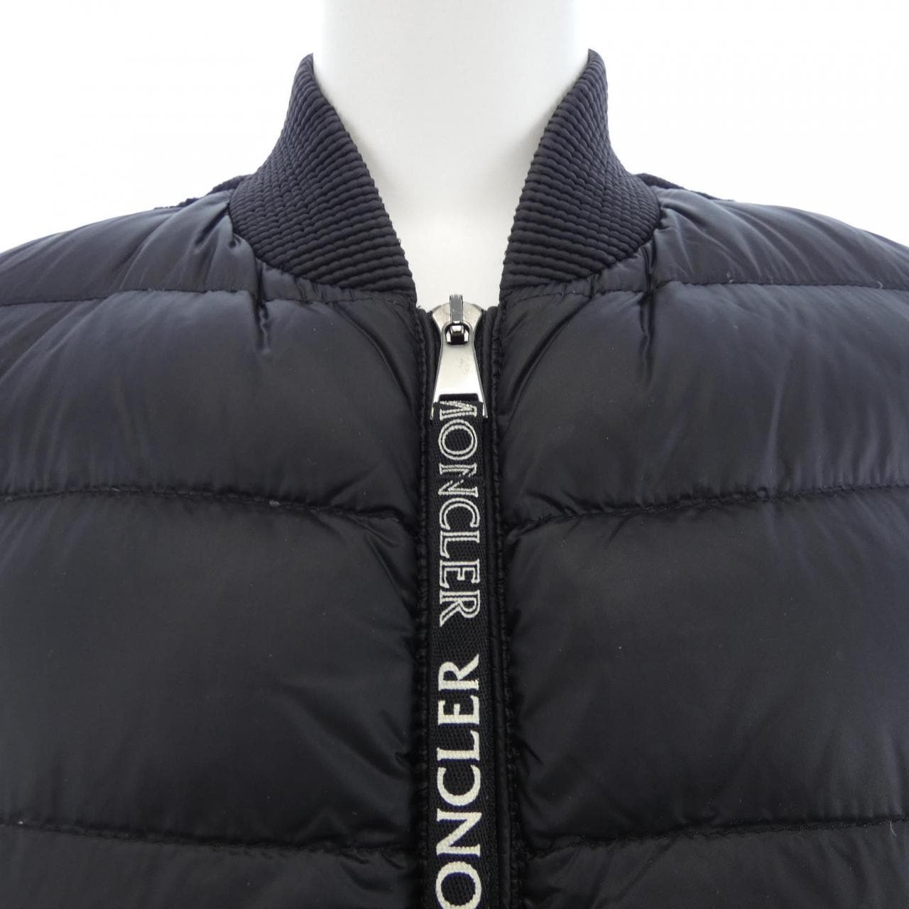 モンクレール MONCLER 20939457100 ダウンジャケット