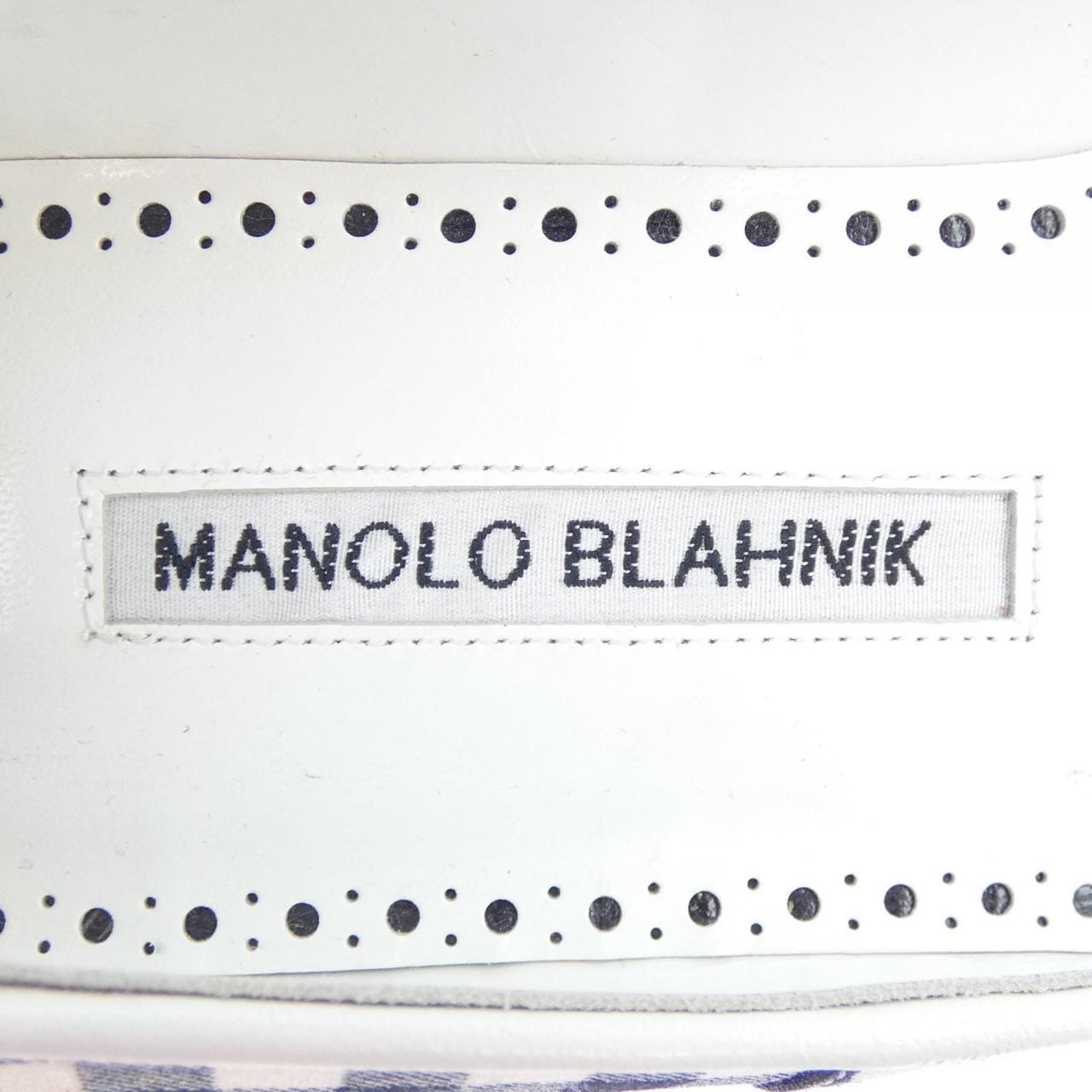 マノロブラニク MANOLO BLAHNIK フラットシューズ