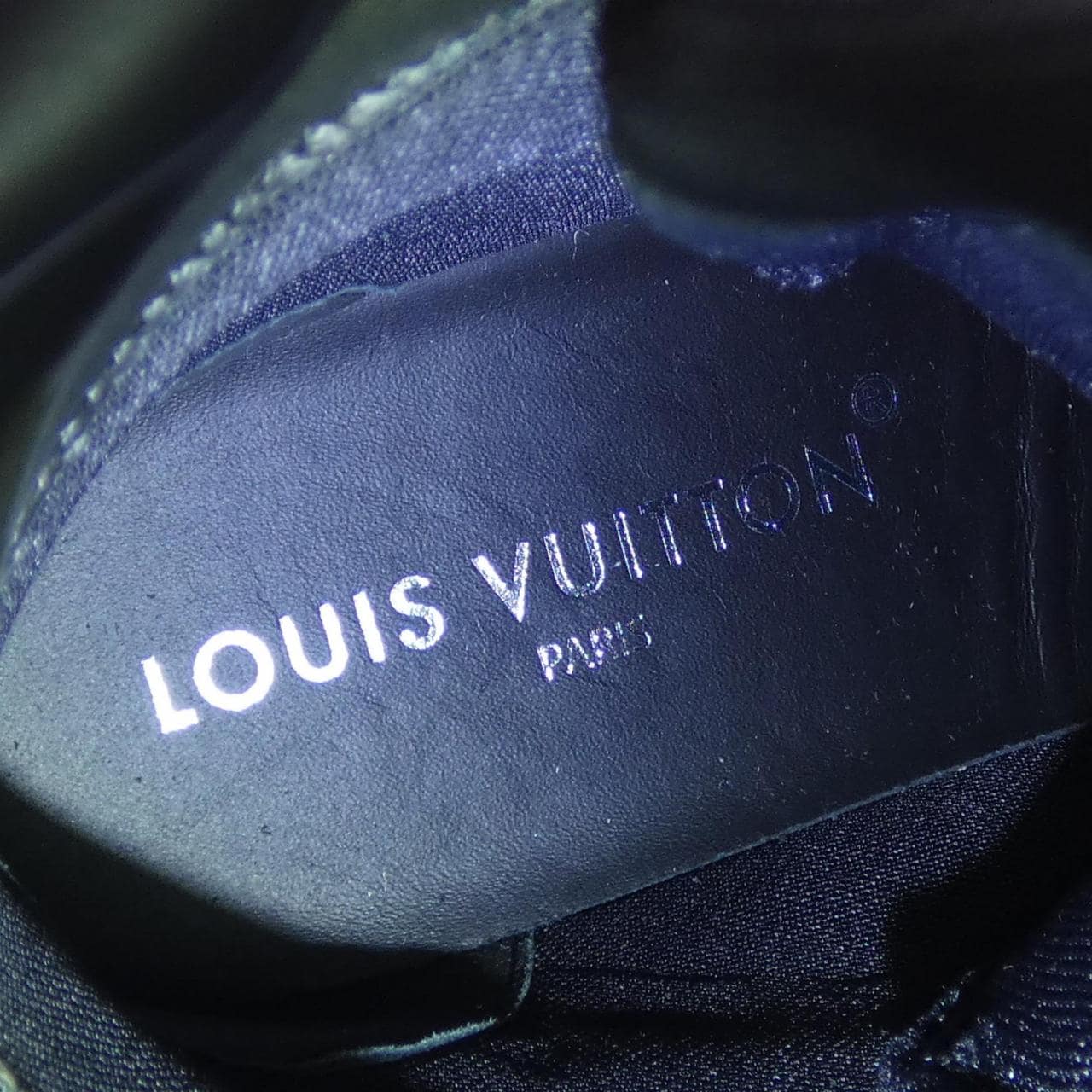 ルイヴィトン LOUIS VUITTON LVアークライト2.0ライン ブーツ