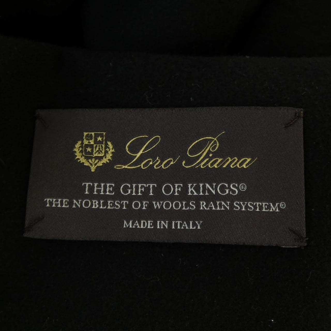 ロロピアーナ Loro Piana THE GIFT OF KINGS FA00868 ミシェル ケープ