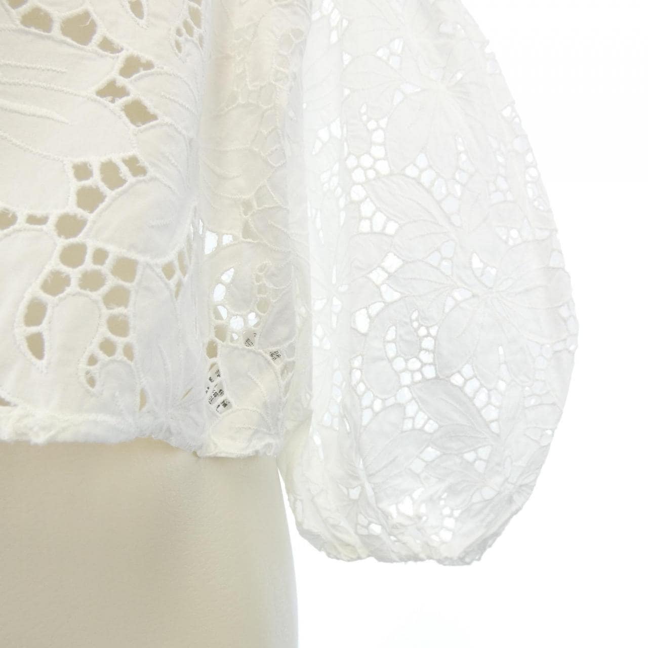 ティッカ TICCA トップス