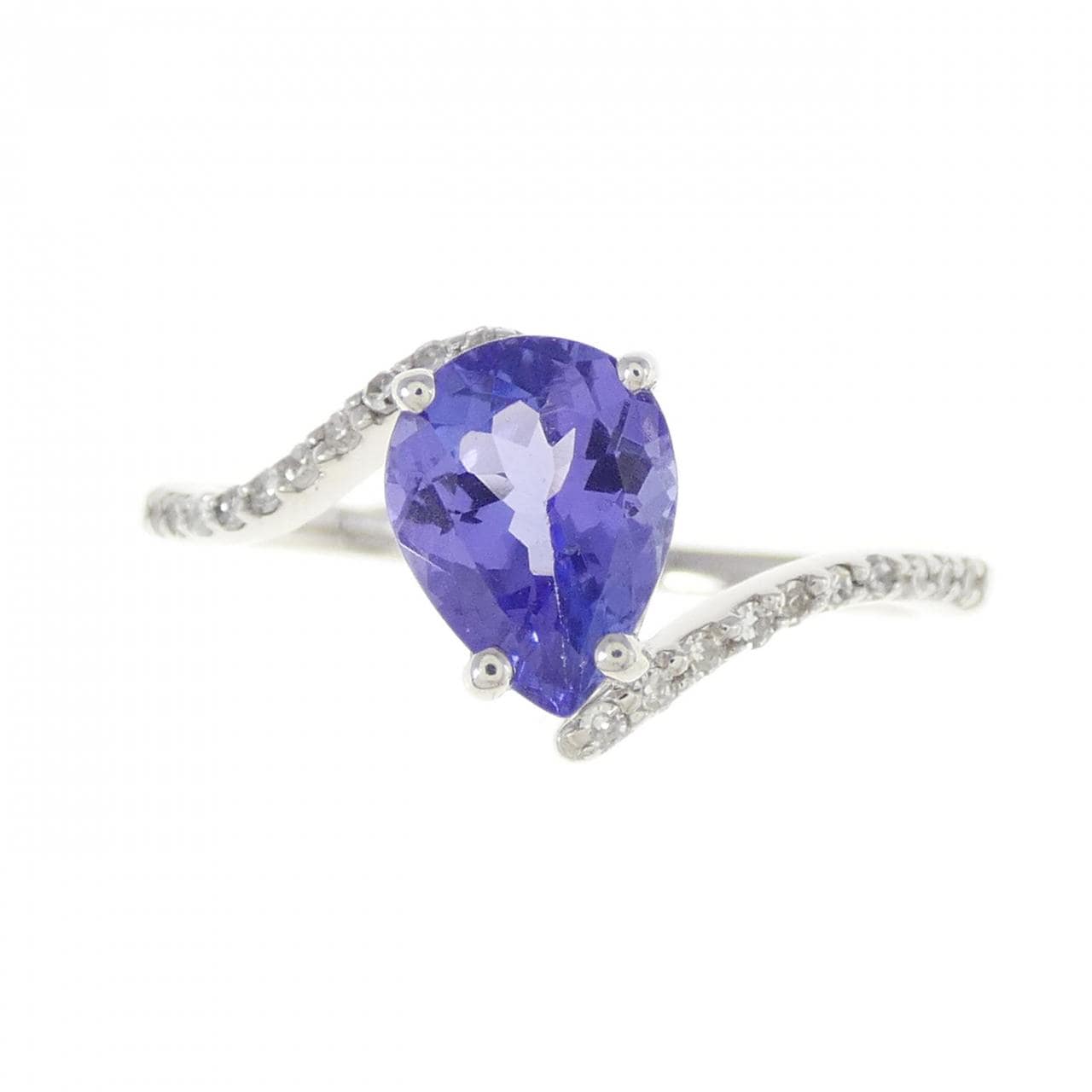 K18WG Tanzanite ring