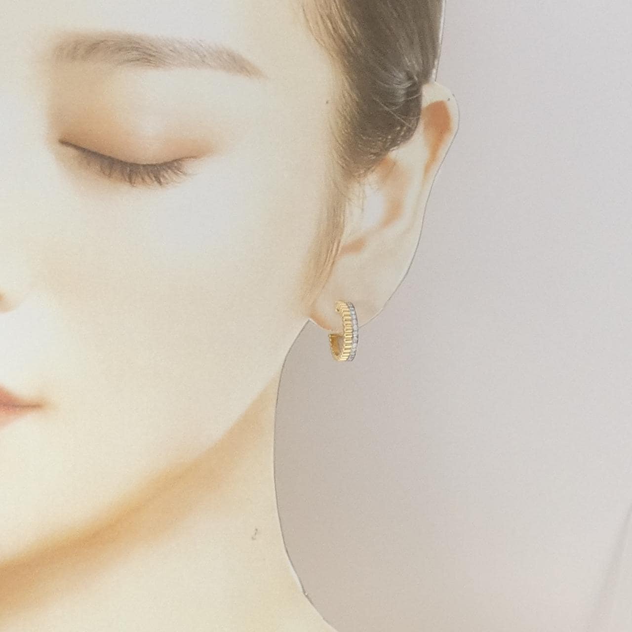 ブシュロン キャトル ラディアント ピアス