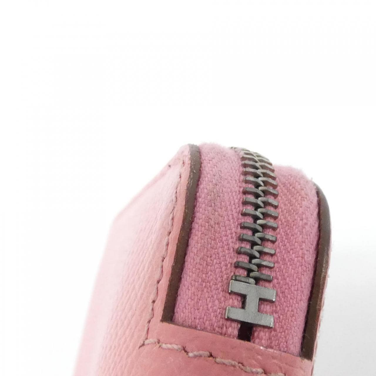 エルメス BRIDES DE GALA FANTOME POIS シルク イン コンパクト 075190CK 財布