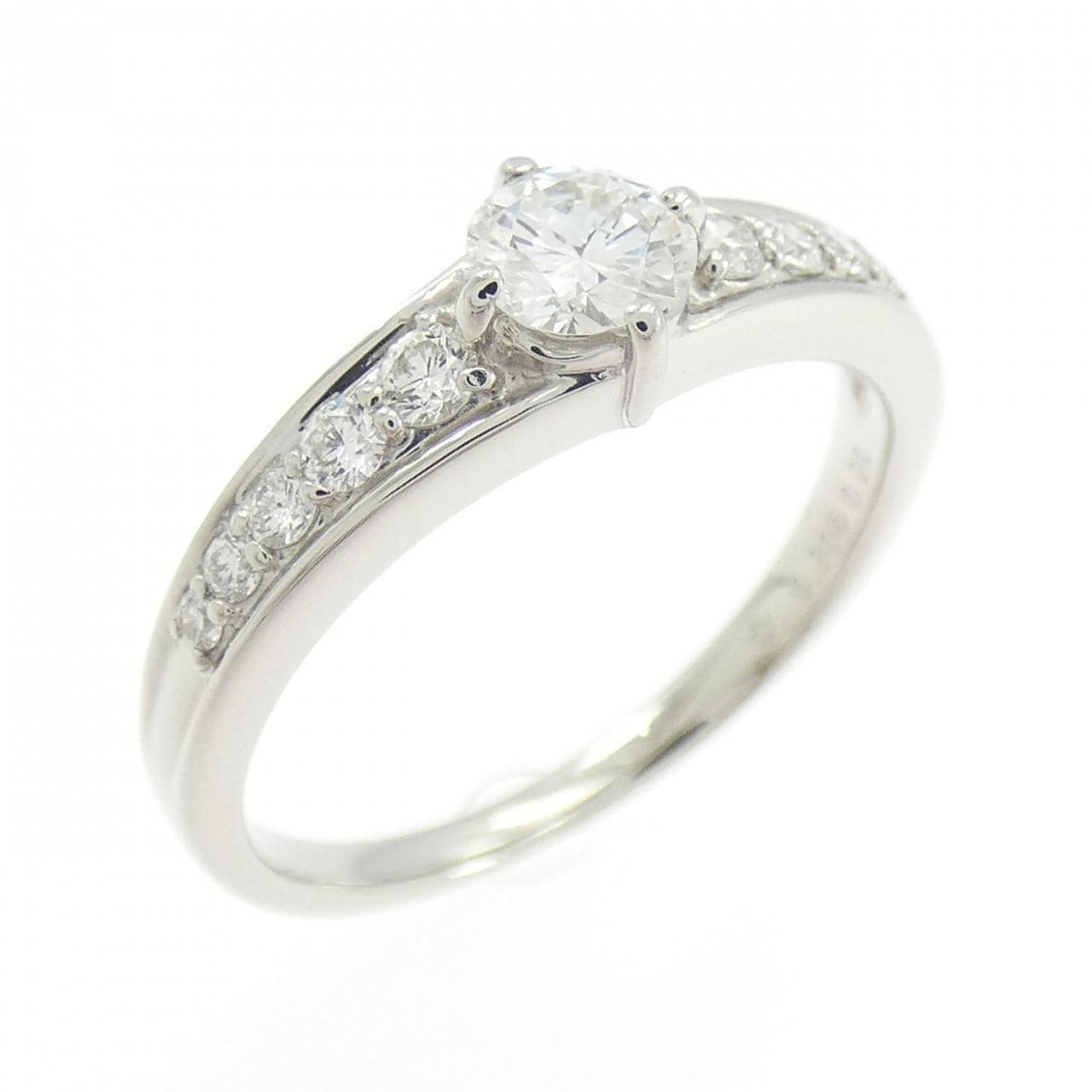 PT950 ダイヤモンド リング 0.305CT G VS2 Good