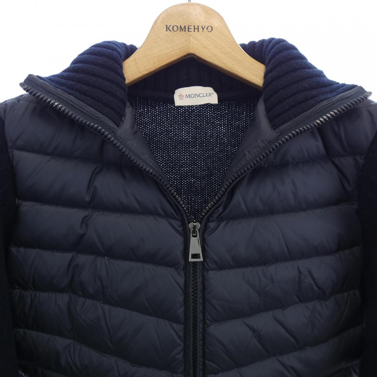 モンクレール MONCLER ダウンジャケット