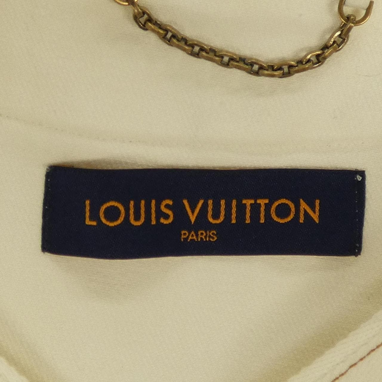 ルイヴィトン LOUIS VUITTON エンボスモノグラムベースボール HMS45WE53 S/Sシャツ