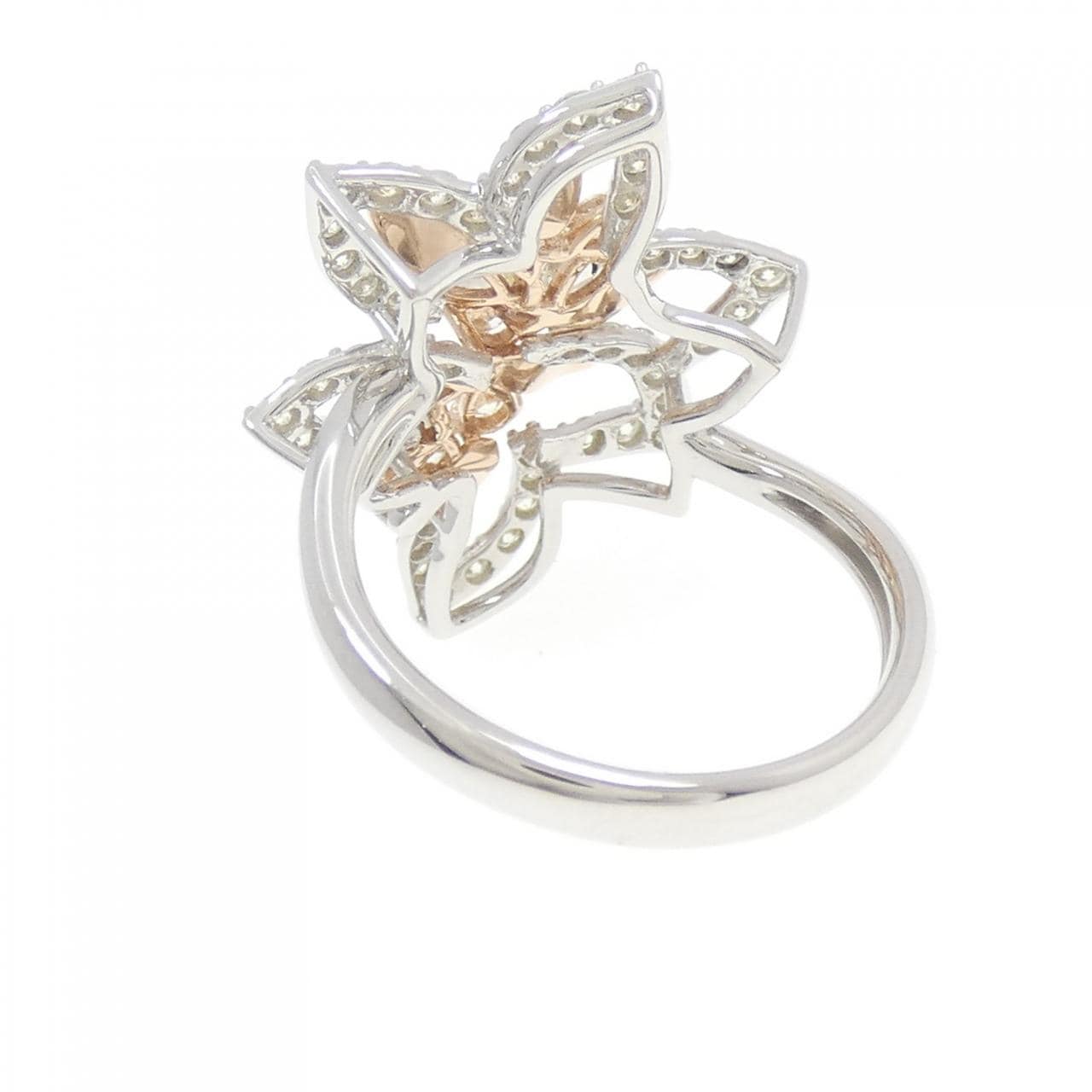 PT950/K18PG フラワー ダイヤモンド リング 0.85CT