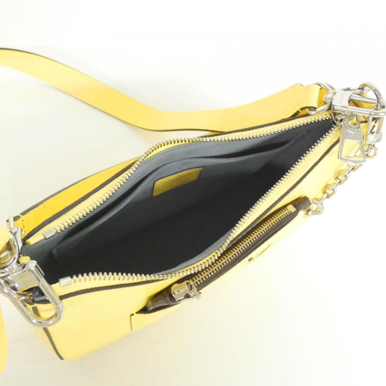 ルイヴィトン エピ マレル M22215 ショルダーバッグ