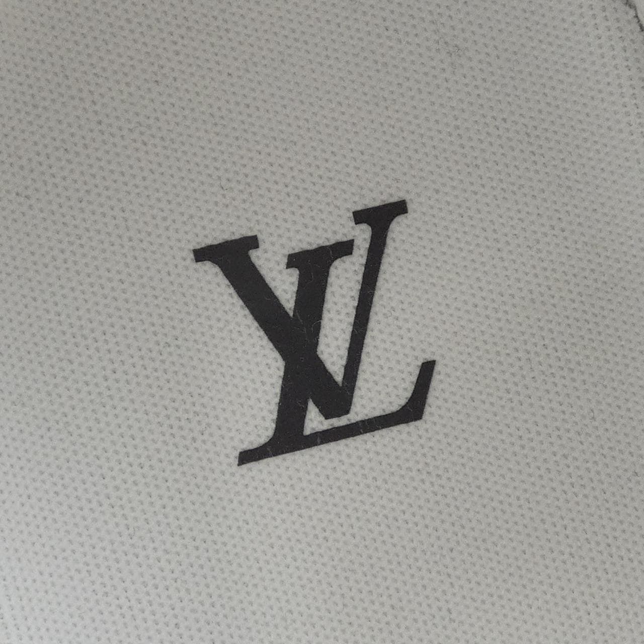 LOUIS LOUIS VUITTON sneakers