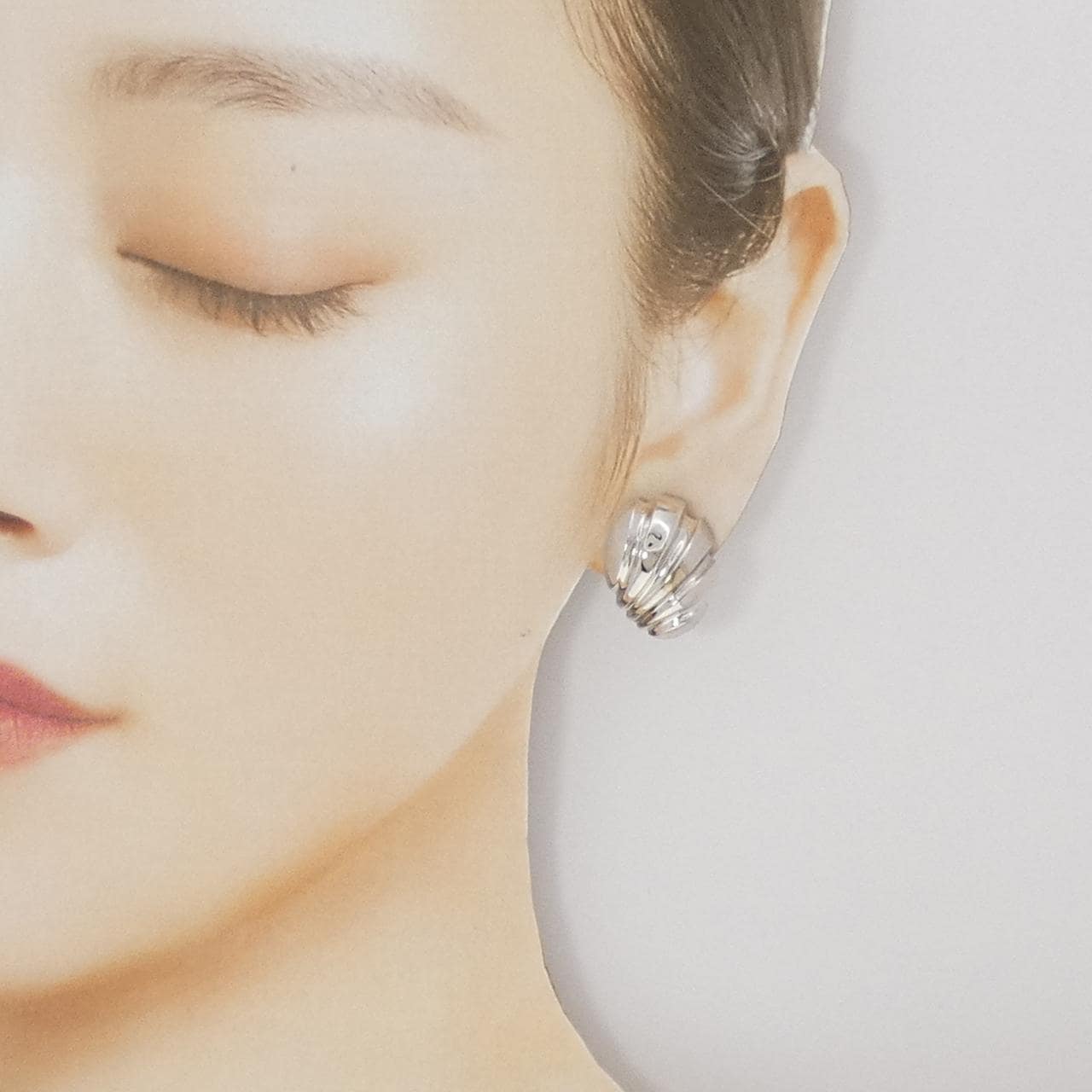 ウノアエレ 750WG イヤリング