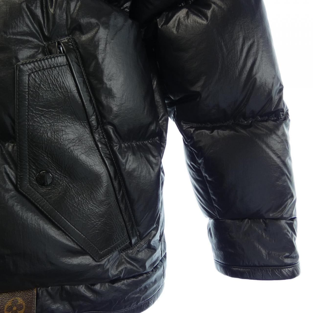 ルイヴィトン LOUIS VUITTON FPOW18DSD ダウンジャケット