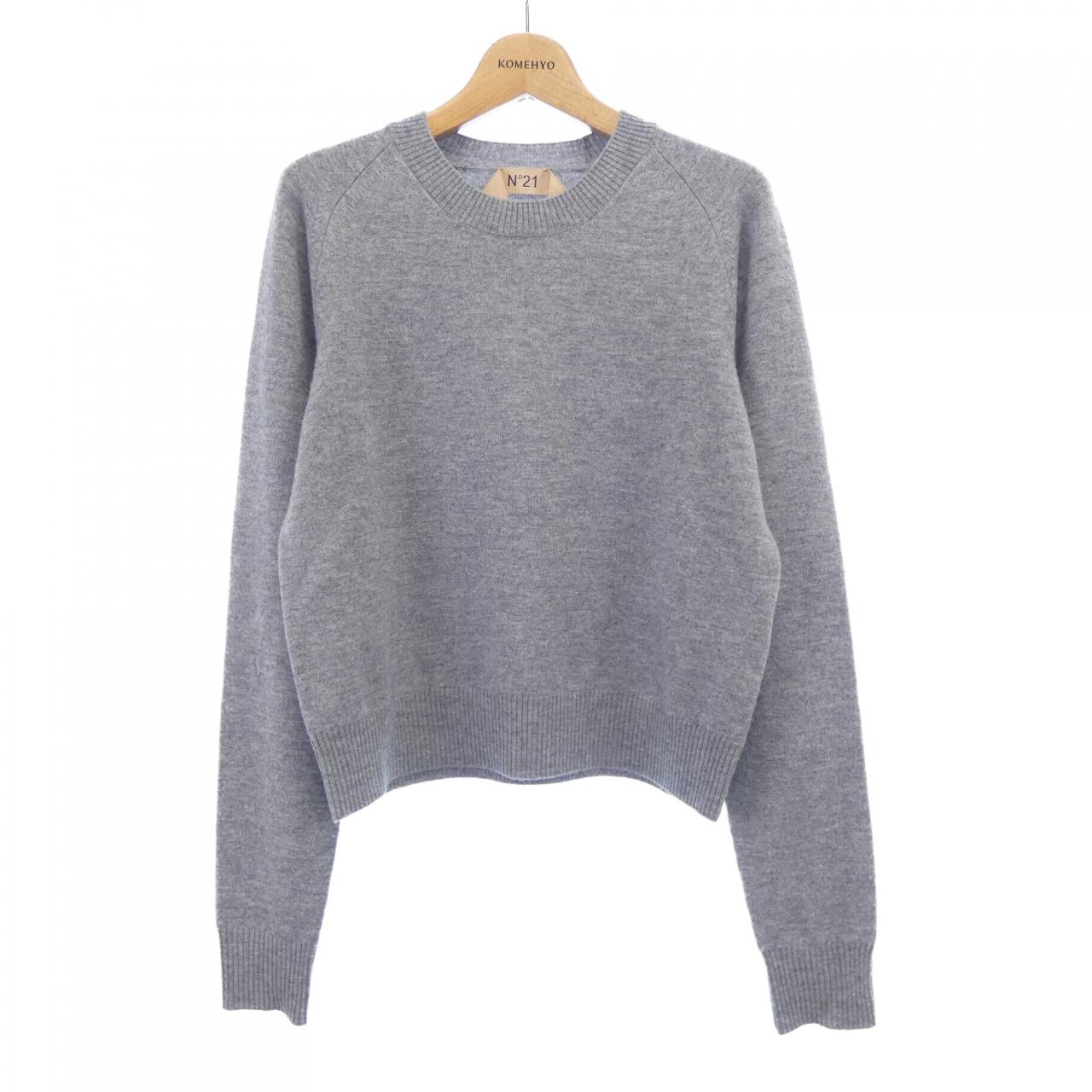 ヌメロヴェントゥーノ N°21 ニット