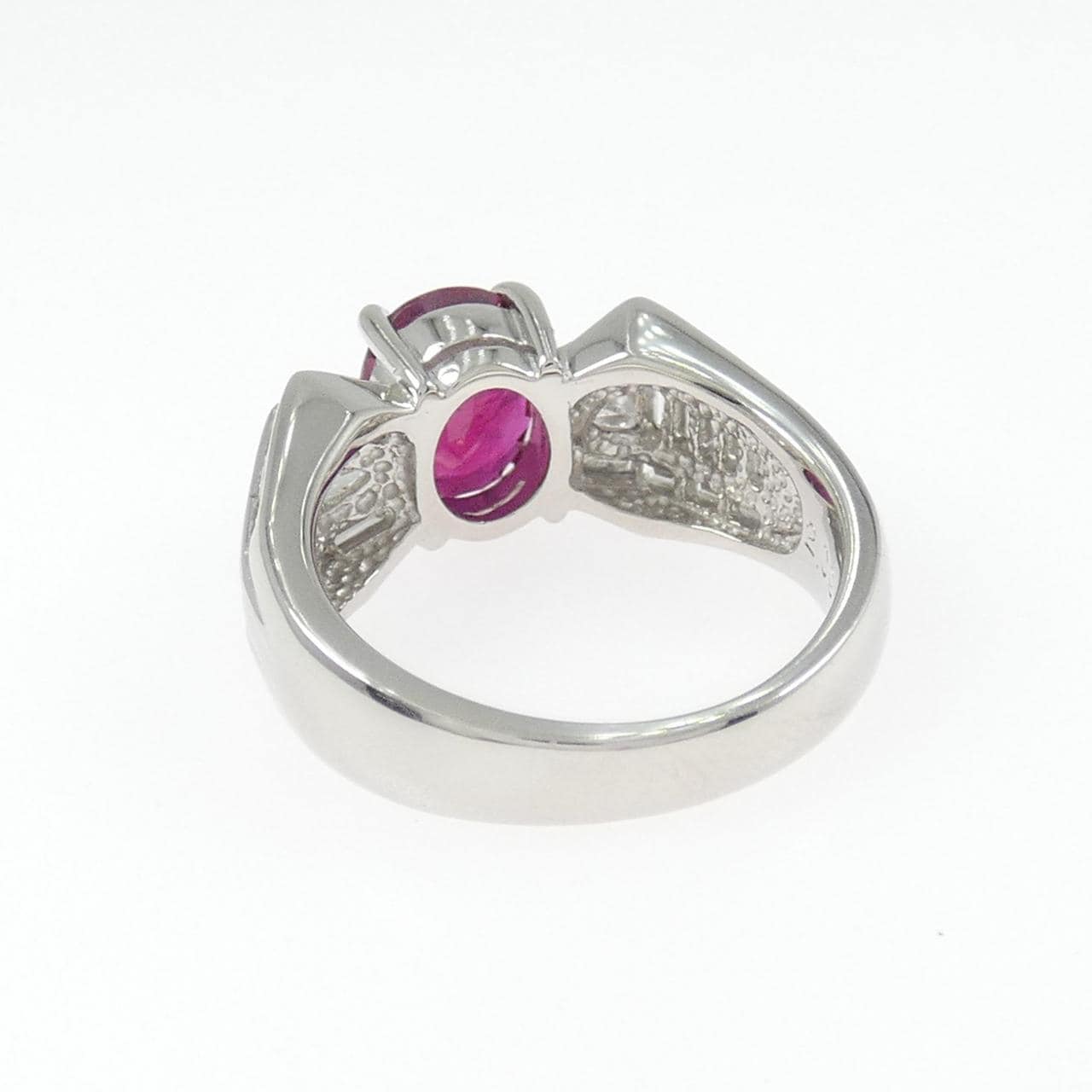 PT900 ルビー リング 2.09CT ビルマ産