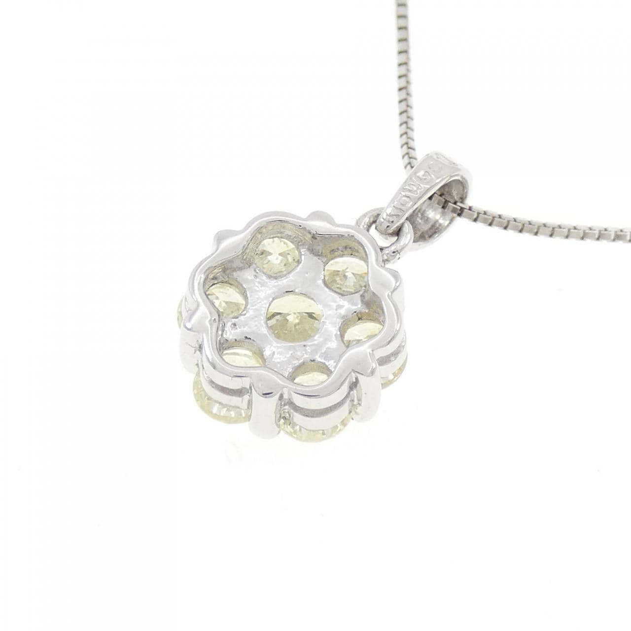 K18WG フラワー ダイヤモンド ネックレス 1.35CT