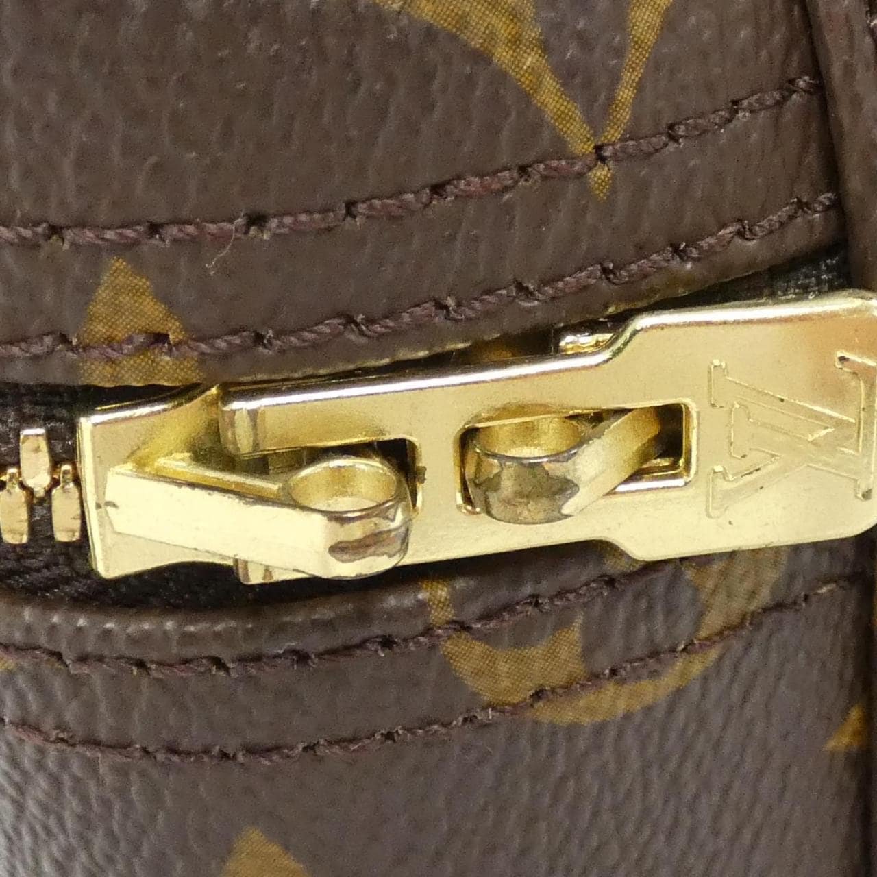 ルイヴィトン モノグラム エクスカーション M41450 バッグ