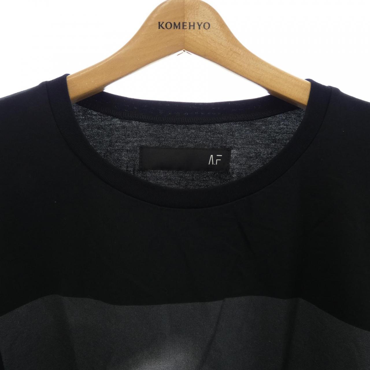 A.F ARTEFACT Tシャツ
