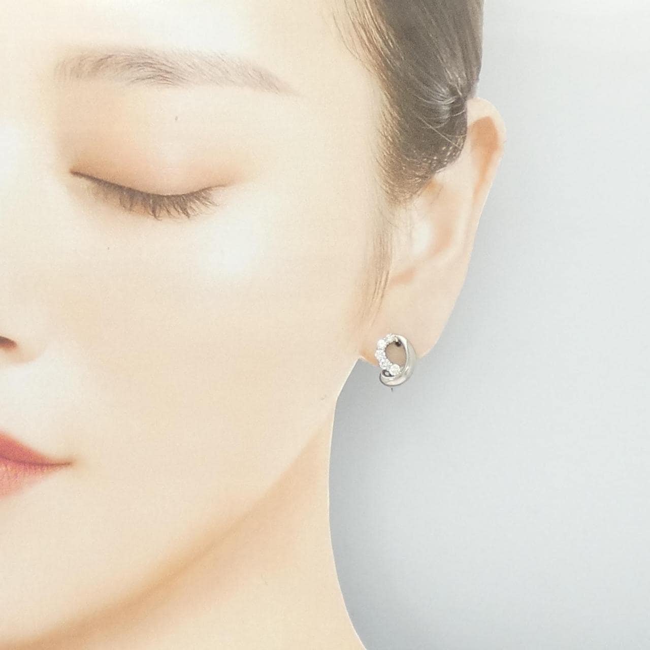 PT900/K14WG ダイヤモンド イヤリング 0.50CT